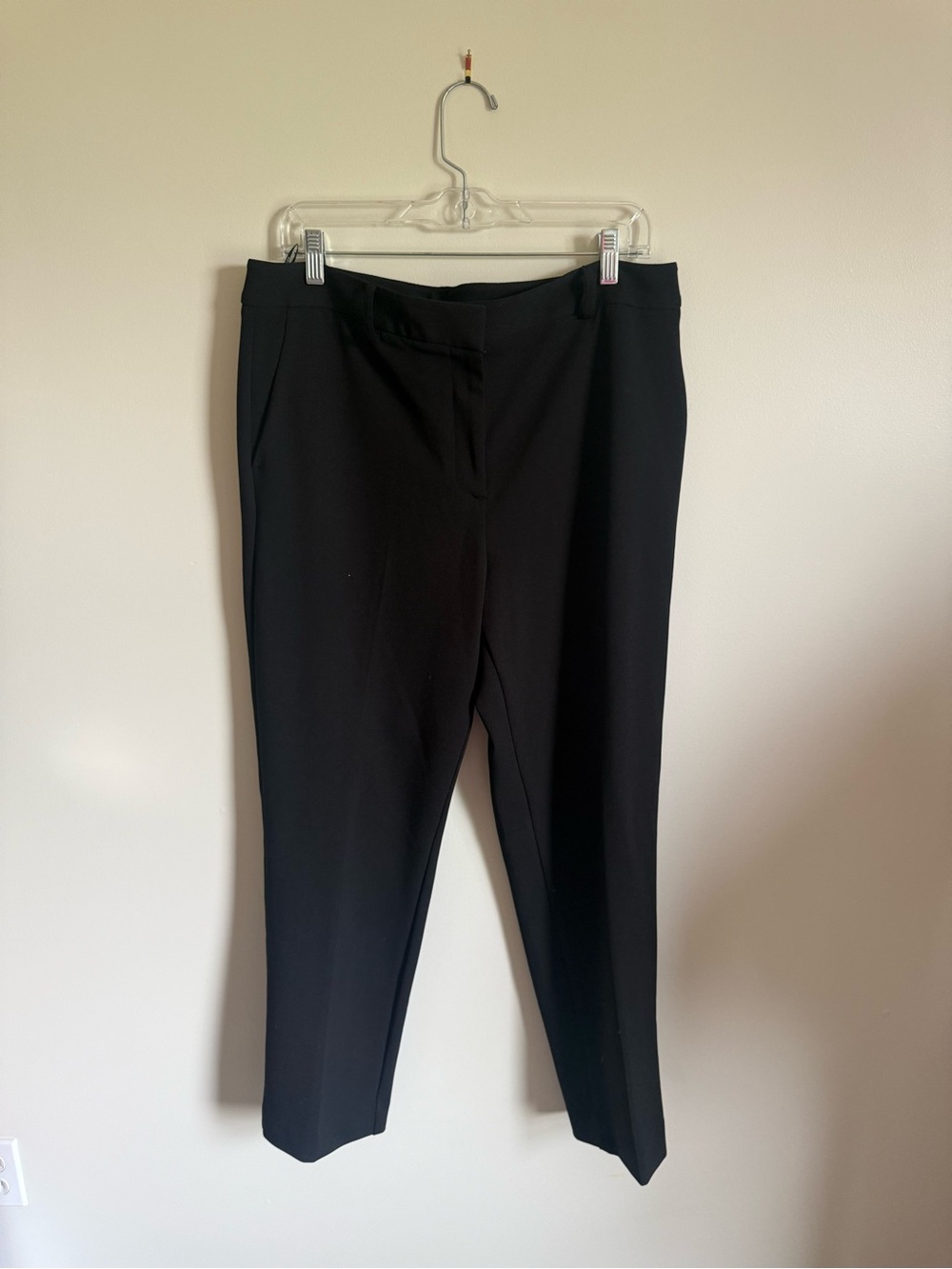 Dkny Women's Black Dress Pants - Slim Tapered Fit